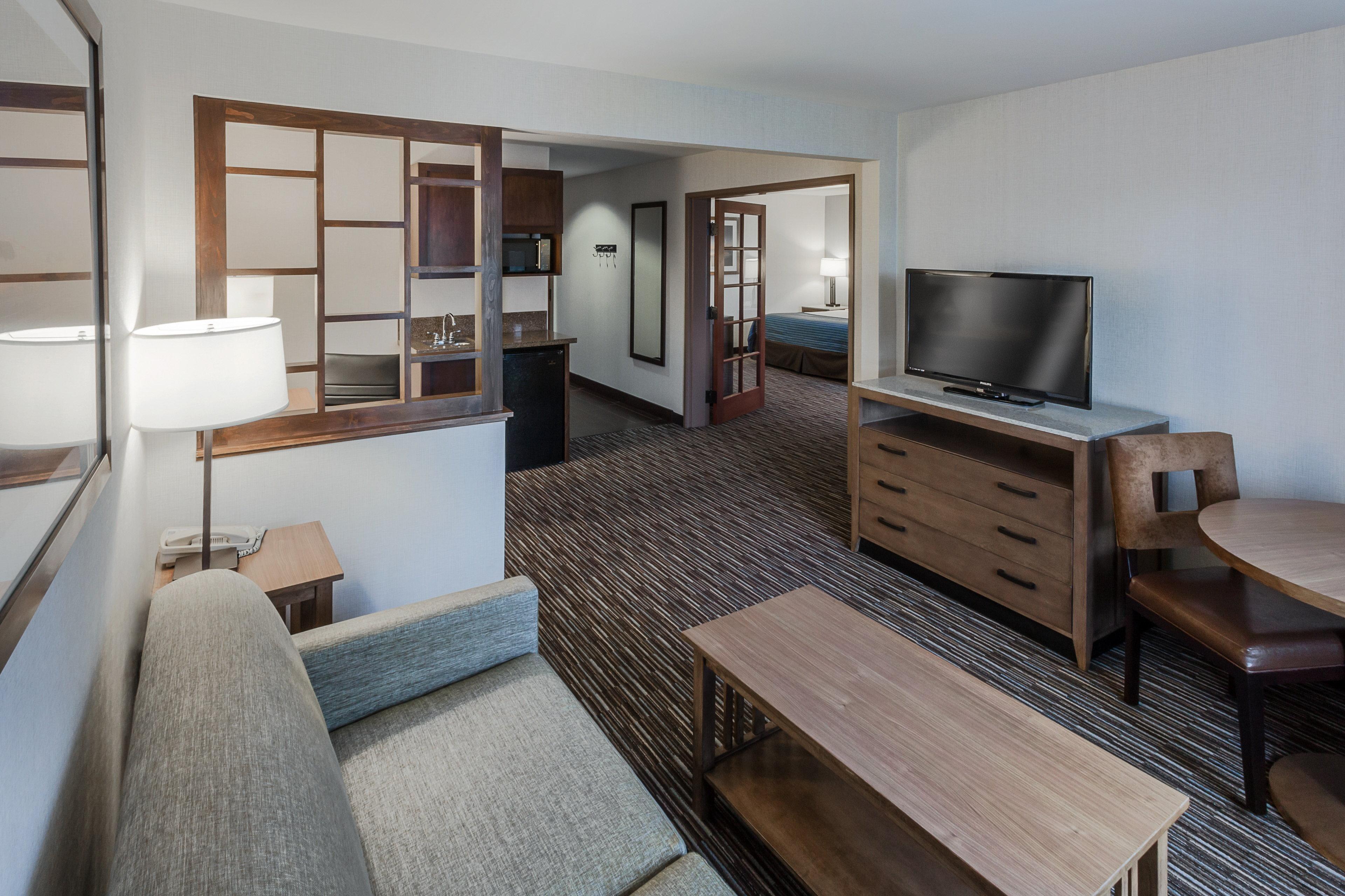 Holiday Inn Express & Suites Carpinteria By Ihg Exterior photo