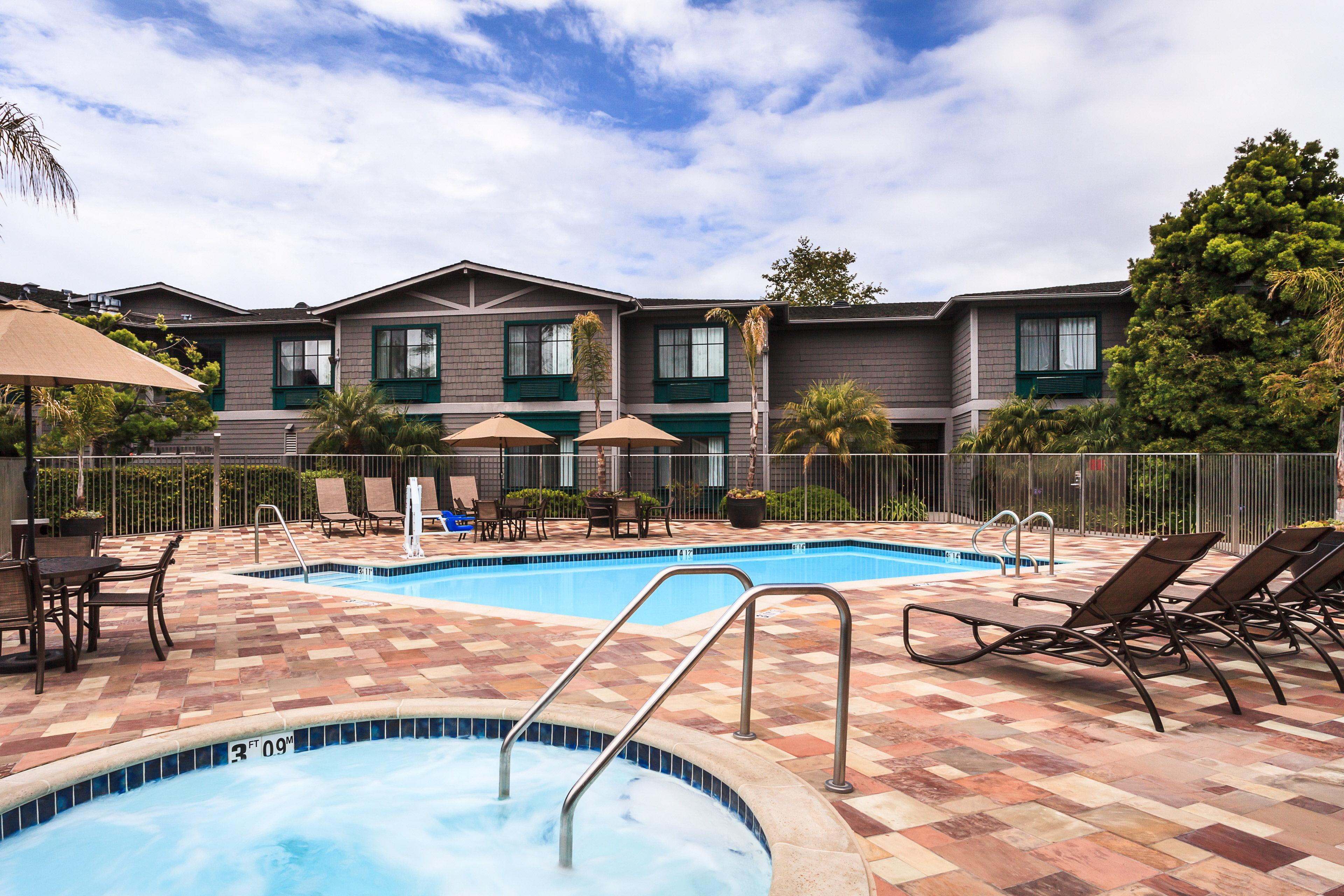 Holiday Inn Express & Suites Carpinteria, An Ihg Hotel Exterior photo