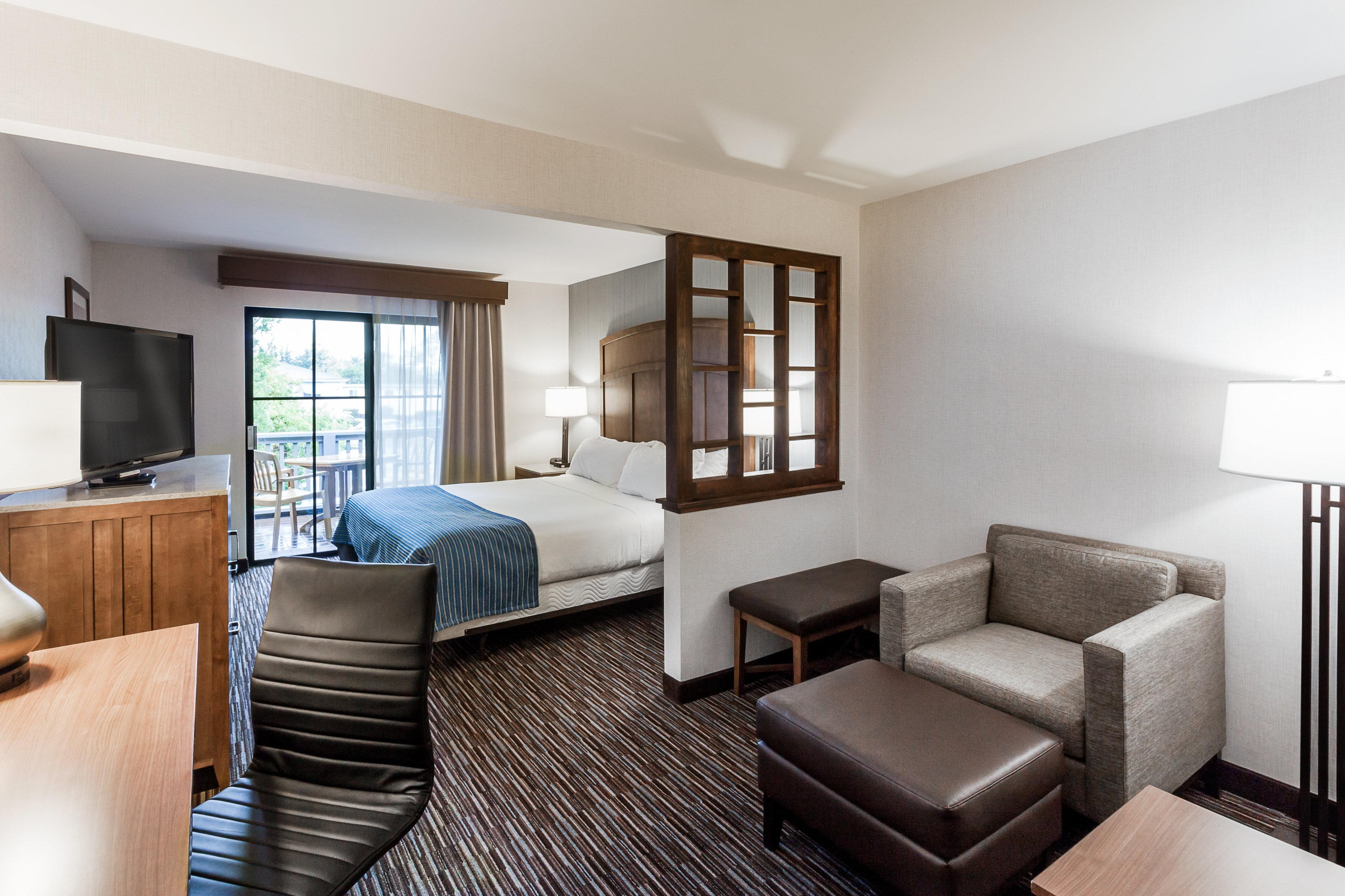Holiday Inn Express & Suites Carpinteria By Ihg Exterior photo